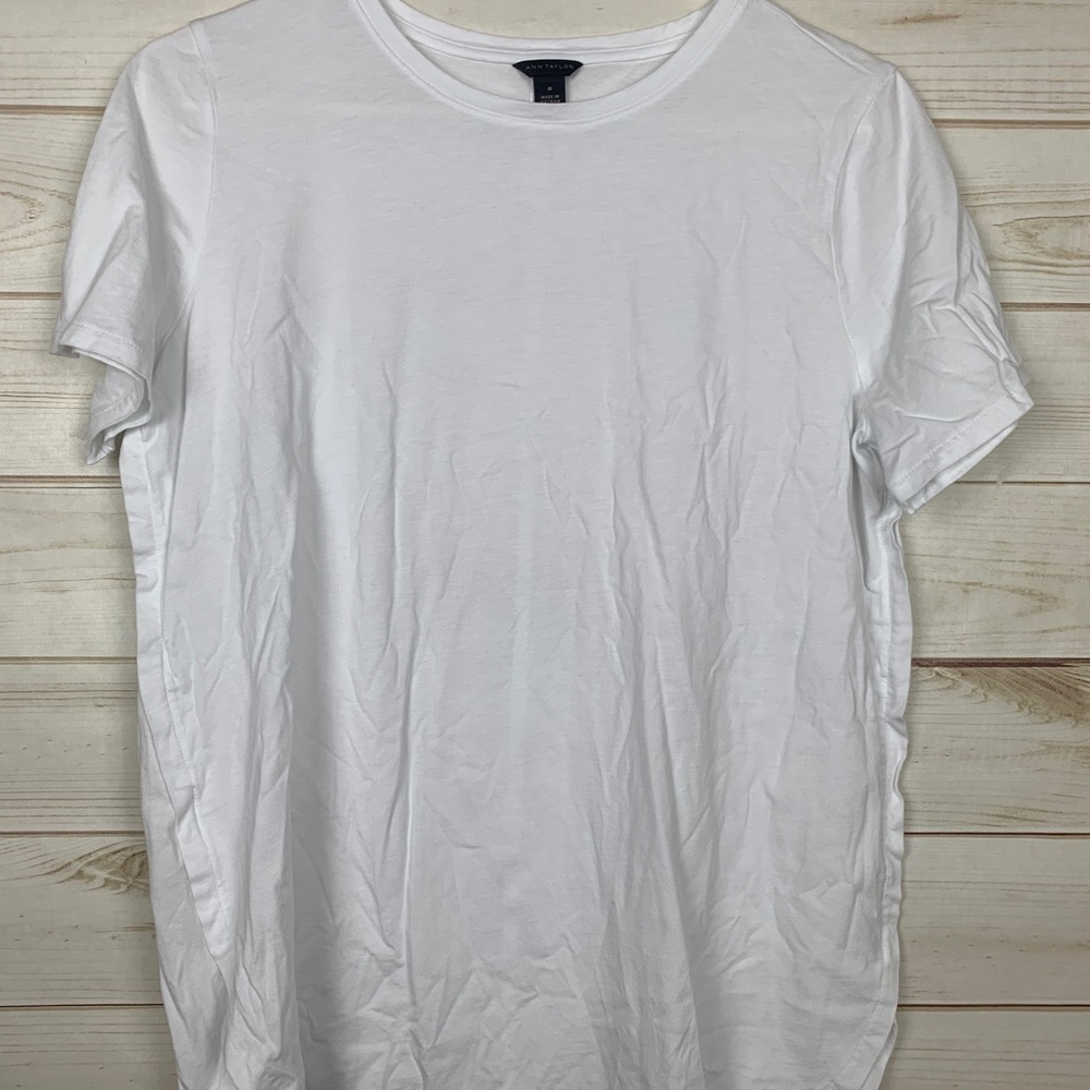 Ann Taylor Women’s All White long tshirt crew neck